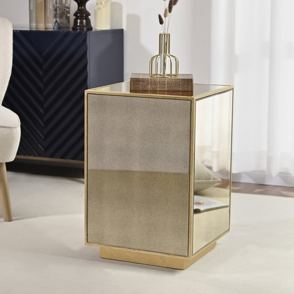 HomeRoots 22" Stunning Silver and Gold Mirrored Glass End Table – Chic, Ready-to-Use Accent for Any Room 642846