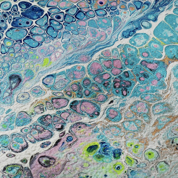 HomeRoots 8' Teal Blue, Ivory & Gold Round Abstract Rug - Stylish, Washable, Indoor/Outdoor, Stain-Resistant Design 643561