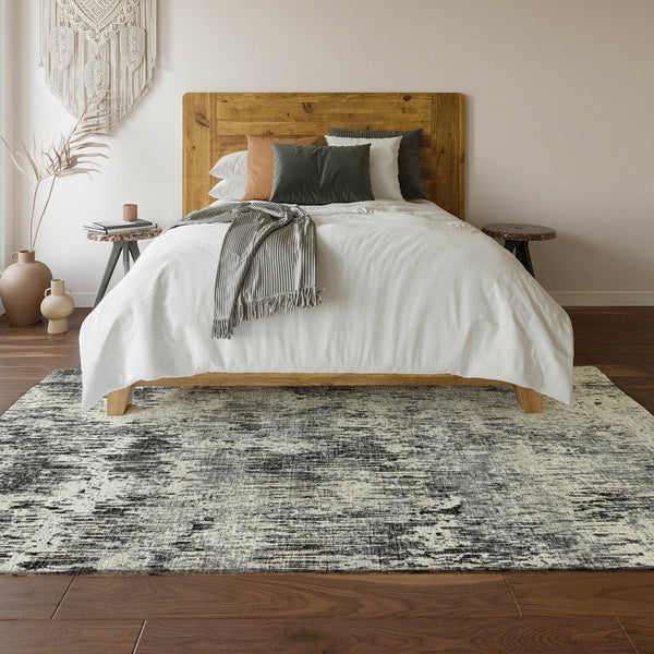 HomeRoots 5' Modern Abstract Washable Area Rug in Gray, Brown & Ivory - Indoor/Outdoor Durable Design 643584