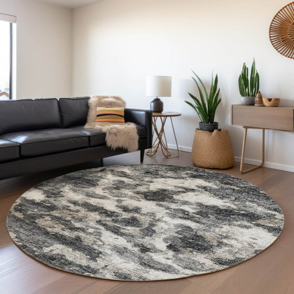 HomeRoots 8' Black And Ivory Abstract Round Rug – Stylish, Washable, UV-Protected, Perfect for High-Traffic Areas! 643788