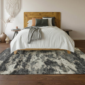 HomeRoots 8' X 10' Black And Ivory Abstract Area Rug - Washable, UV-Protected, Stylish for High-Traffic Spaces 643789