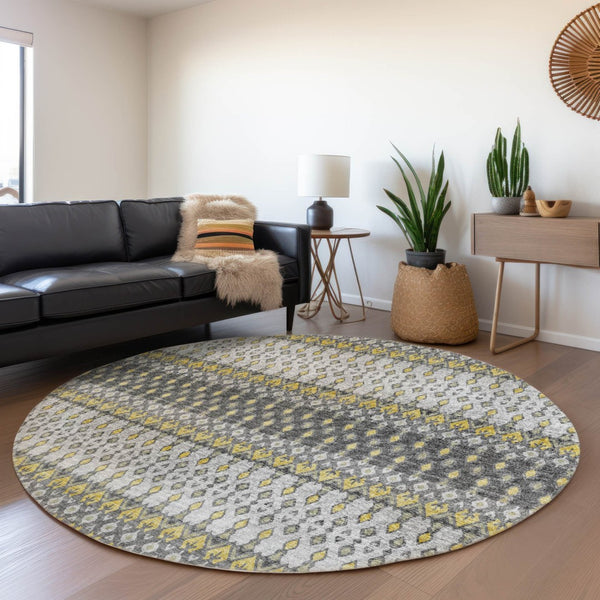 HomeRoots 8' Gray and Gold Tribal Round Rug - Stylish, Washable, UV Protected for Busy Homes & Family Spaces 643812
