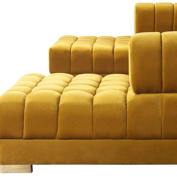HomeRoots Mustard Velvet U-Shaped Sectional Sofa with Toss Pillows - Luxurious Comfort & Stylish Design! 643885