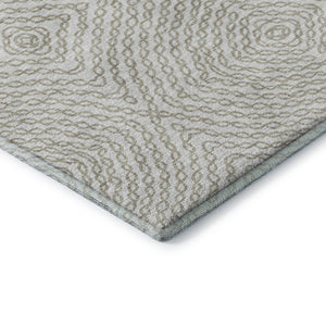 HomeRoots 8' Linen and Ivory Geometric Round Rug - Machine Washable, UV Protected, Perfect for Busy Homes! 644002