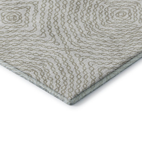 HomeRoots 8' Linen and Ivory Geometric Round Rug - Machine Washable, UV Protected, Perfect for Busy Homes! 644002