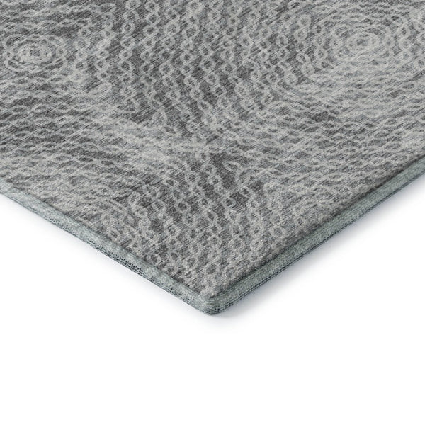 HomeRoots 8' Ash Gray & Charcoal Geometric Round Rug - Stylish, Washable, UV-Protected for All Spaces! 644020