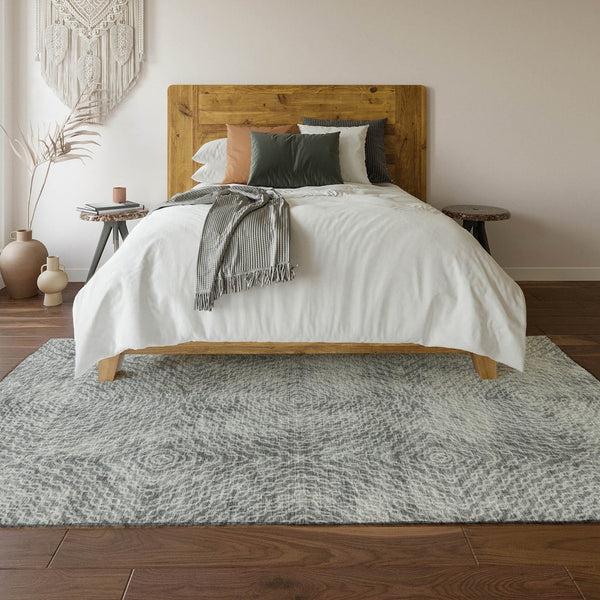 HomeRoots 8' X 10' Stylish Ash Gray & Charcoal Geometric Area Rug - Washable, UV Protected & Stain Resistant! 644021