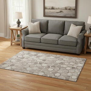 HomeRoots 5' Stylish Gray Ivory Beige Geometric Area Rug - Washable, UV Protected, Stain Resistant, Plush Comfort 644630