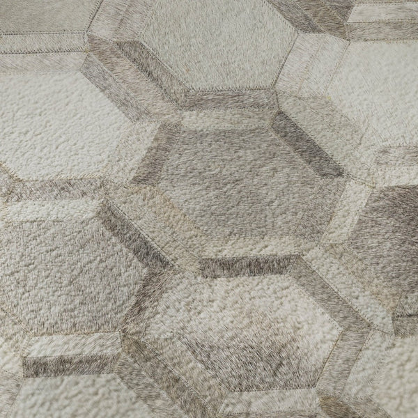 HomeRoots 8' Gray Ivory and Beige Geometric Round Rug – Washable, UV-Protected, Stylish for High-Traffic Areas 644631