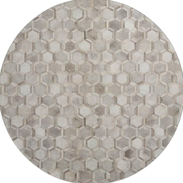 HomeRoots 8' Gray Ivory and Beige Geometric Round Rug – Washable, UV-Protected, Stylish for High-Traffic Areas 644631