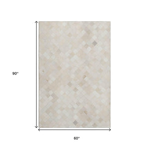 HomeRoots 5' X 8' Ivory & Gray Geometric Washable Area Rug with UV Protection for Modern Living Spaces 644642