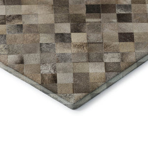HomeRoots 5' X 8' Geometric Washable Area Rug - Gray, Ivory & Beige, UV Protected, Stain Resistant for Homes 644648