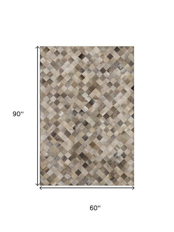 HomeRoots 5' X 8' Geometric Washable Area Rug - Gray, Ivory & Beige, UV Protected, Stain Resistant for Homes 644648