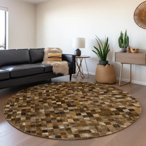 HomeRoots 8' Washable Round Rug with Geometric Design, UV Protection & Stain Resistance for Modern Spaces 644655