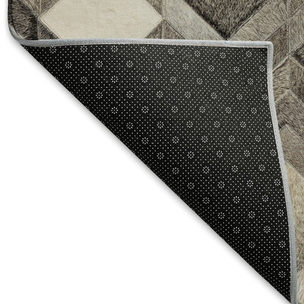 HomeRoots 5' X 8' Geometric Gray Ivory Black Area Rug - Washable, UV Protected, Stain-Resistant, Durable Design 644684