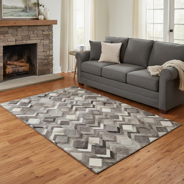 HomeRoots 5' X 8' Geometric Gray Ivory Black Area Rug - Washable, UV Protected, Stain-Resistant, Durable Design 644684