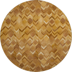 HomeRoots 8' Brown Ivory Beige Geometric Round Rug - Washable, UV Protected, Perfect for Homes with Kids & Pets 644691