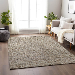HomeRoots 8' X 10' Gray Ivory Beige Geometric Area Rug - Washable, UV Protected & Stain Resistant for Homes 644698