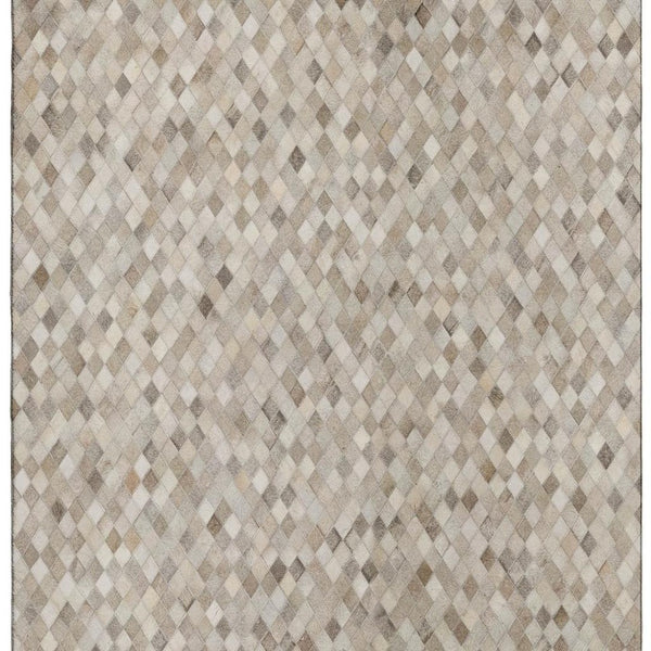 HomeRoots 8' X 10' Gray Ivory Beige Geometric Area Rug - Washable, UV Protected & Stain Resistant for Homes 644698