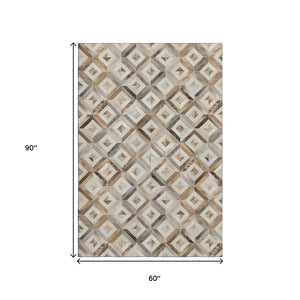 HomeRoots 5' X 8' Washable Geometric Area Rug in Gray, Brown & Ivory - Stylish, Stain-Resistant & Durable! 644702