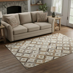 HomeRoots 5' X 8' Washable Geometric Area Rug in Gray, Brown & Ivory - Stylish, Stain-Resistant & Durable! 644702