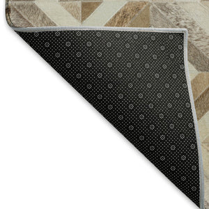 HomeRoots 9' X 12' Modern Geometric Area Rug in Gray, Brown & Ivory - Washable, UV-Protected & Stain-Resistant! 644705