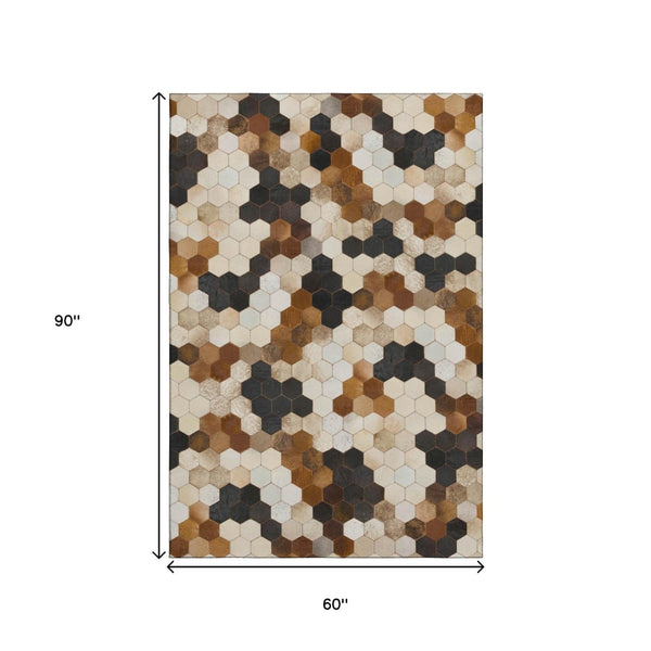 HomeRoots 5' X 8' Modern Geometric Area Rug in Black, Brown & Ivory - Washable, UV Protected, Ideal for Homes 644714