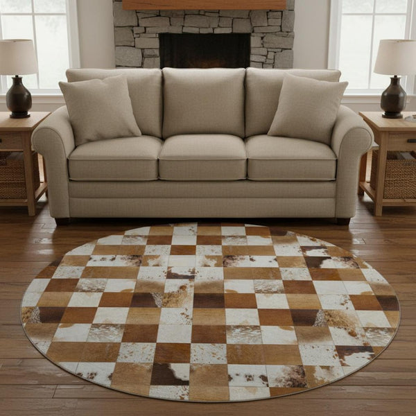 HomeRoots 8' Brown and Ivory Patchwork Round Rug - Washable, UV-Protected, Durable, Ideal for Busy Homes 644727