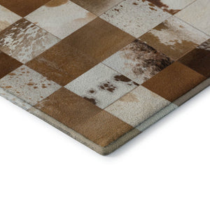 HomeRoots 8' Brown and Ivory Patchwork Round Rug - Washable, UV-Protected, Durable, Ideal for Busy Homes 644727