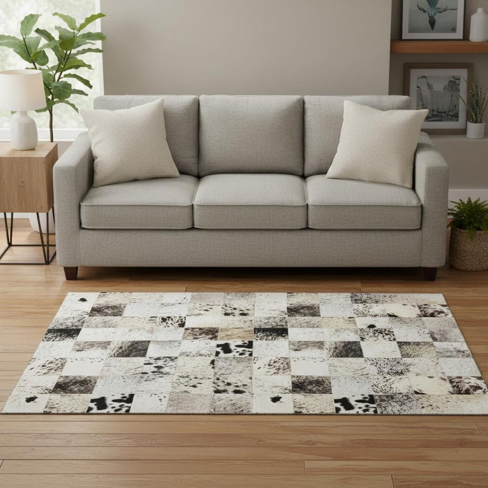 HomeRoots 5' Stylish Granite Gray, Ivory & Black Patchwork Area Rug - Washable, UV Protected & Stain Resistant 644732