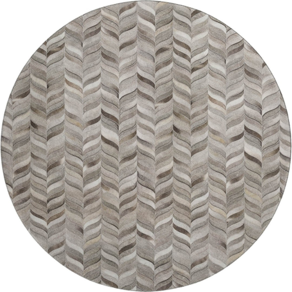 HomeRoots 8' Gray and Ivory Geometric Washable Round Rug – Durable, UV-Protected, Perfect for High-Traffic Areas 644745