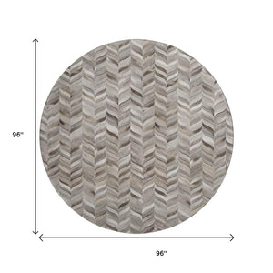 HomeRoots 8' Gray and Ivory Geometric Washable Round Rug – Durable, UV-Protected, Perfect for High-Traffic Areas 644745