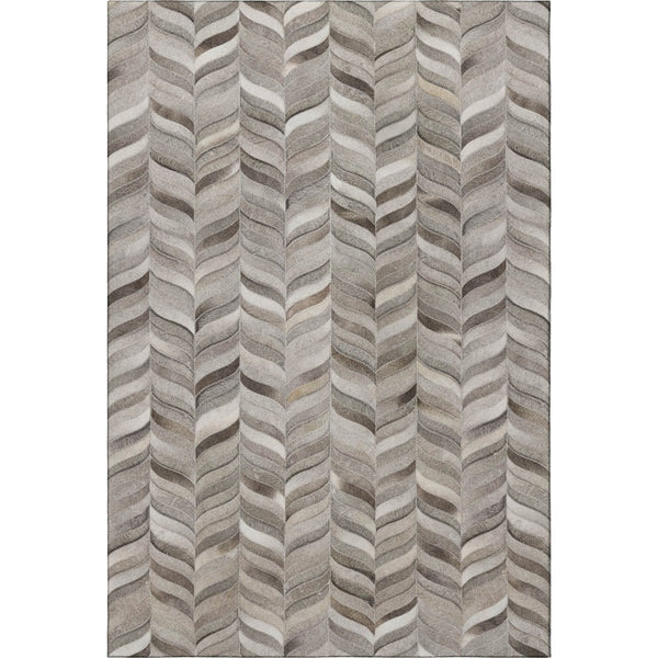 HomeRoots 8' X 10' Gray and Ivory Geometric Area Rug – Stylish, Washable, UV-Protected for Busy Homes 644746