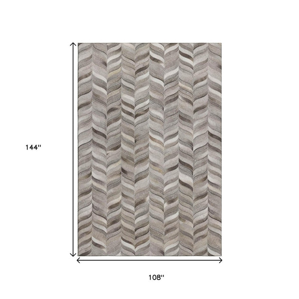 HomeRoots 9' X 12' Gray and Ivory Geometric Washable Area Rug - Durable, Stain-Resistant, UV Protected Style! 644747