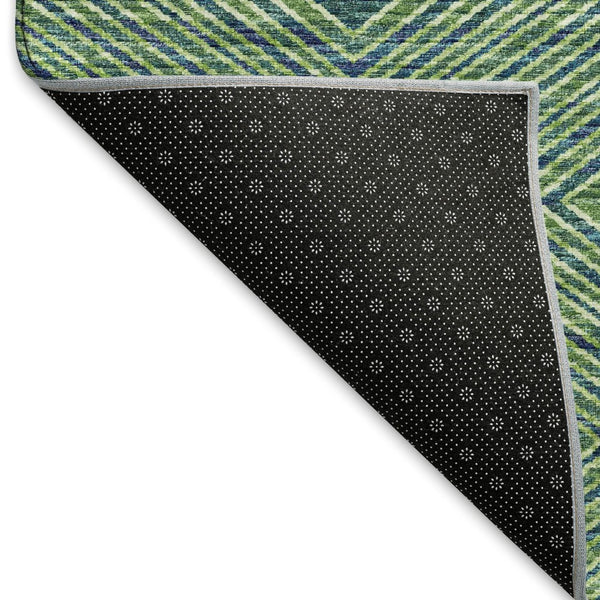 HomeRoots 8' Stylish Green and Navy Blue Geometric Washable Round Rug with UV Protection for High-Traffic Areas 644763