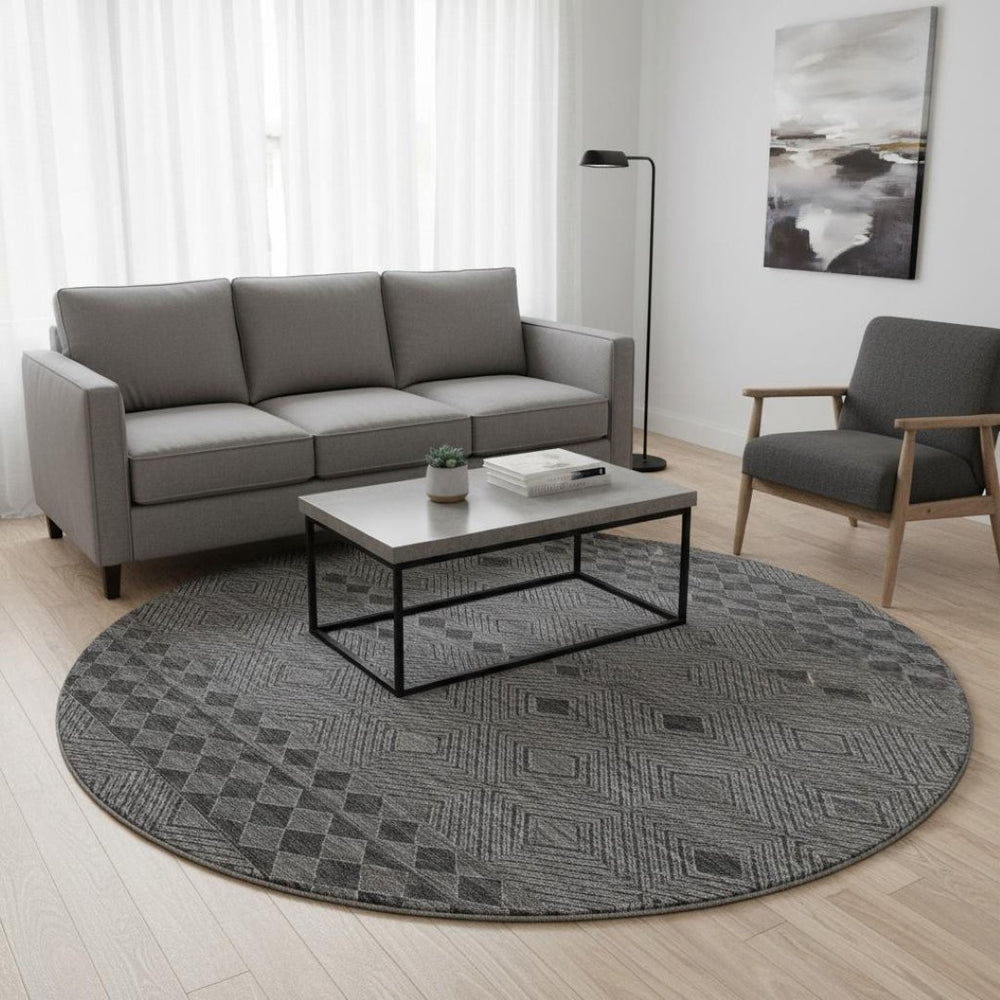 HomeRoots 8' Modern Geometric Round Rug in Gray & Black - Washable, UV-Protected, Stain-Resistant Comfort 644769