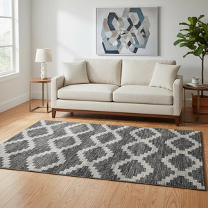 HomeRoots 5' Tribal Washable Area Rug in Gray, Ivory & Charcoal - UV Protected, Stain Resistant, Easy Care! 644954