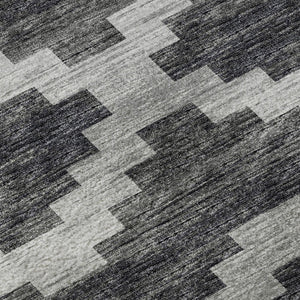 HomeRoots 8' Gray Ivory Charcoal Tribal Washable Round Rug – Durable, UV Protected, Modern Style for Any Space 644955