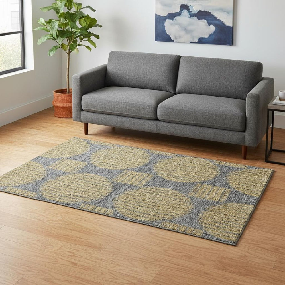 HomeRoots 5' Gold and Gray Geometric Washable Area Rug - Stylish, Durable, UV-Protected for Modern Spaces 645045