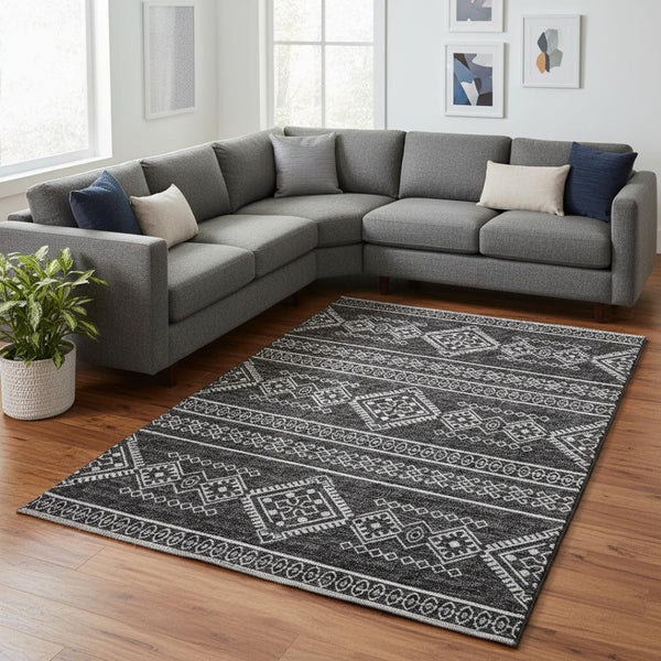 HomeRoots 8' X 10' Gray And Ivory Tribal Area Rug - Machine Washable, UV Protected, Durable & Stylish Design 645083