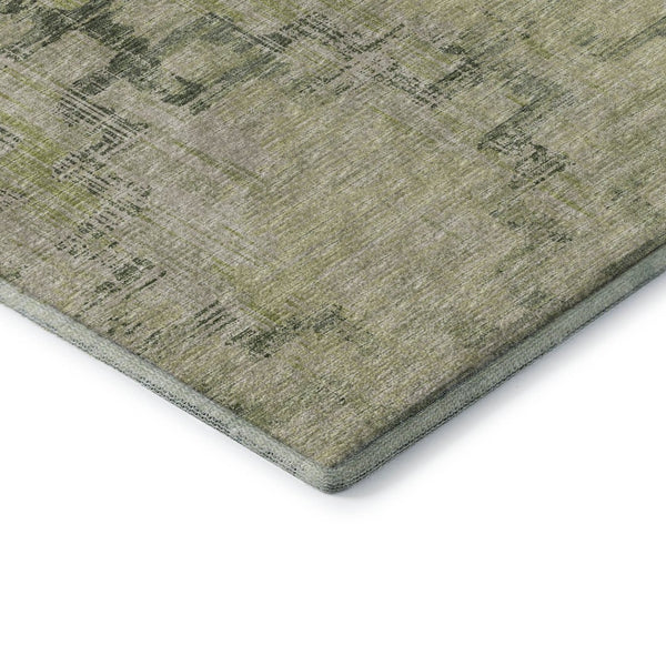 HomeRoots 8' Green and Beige Tribal Round Rug - Washable, UV-Resistant, Durable for Homes with Kids & Pets 645100