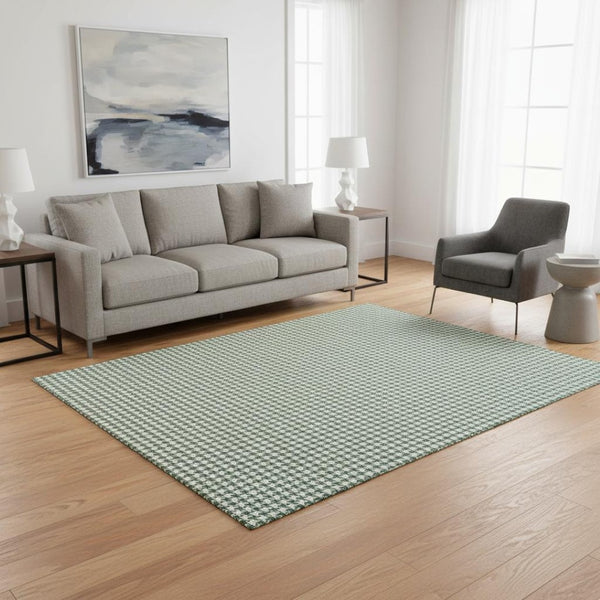HomeRoots 5' Green and White Houndstooth Area Rug - Washable, UV Protected, Stain Resistant, Perfect for Families 645147
