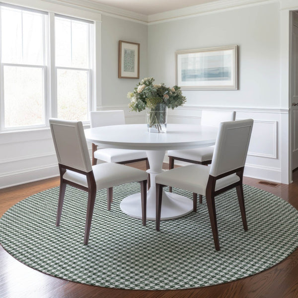 HomeRoots 8' Green And White Houndstooth Washable Round Rug - Durable, UV Protected, Stain-Resistant Beauty! 645148