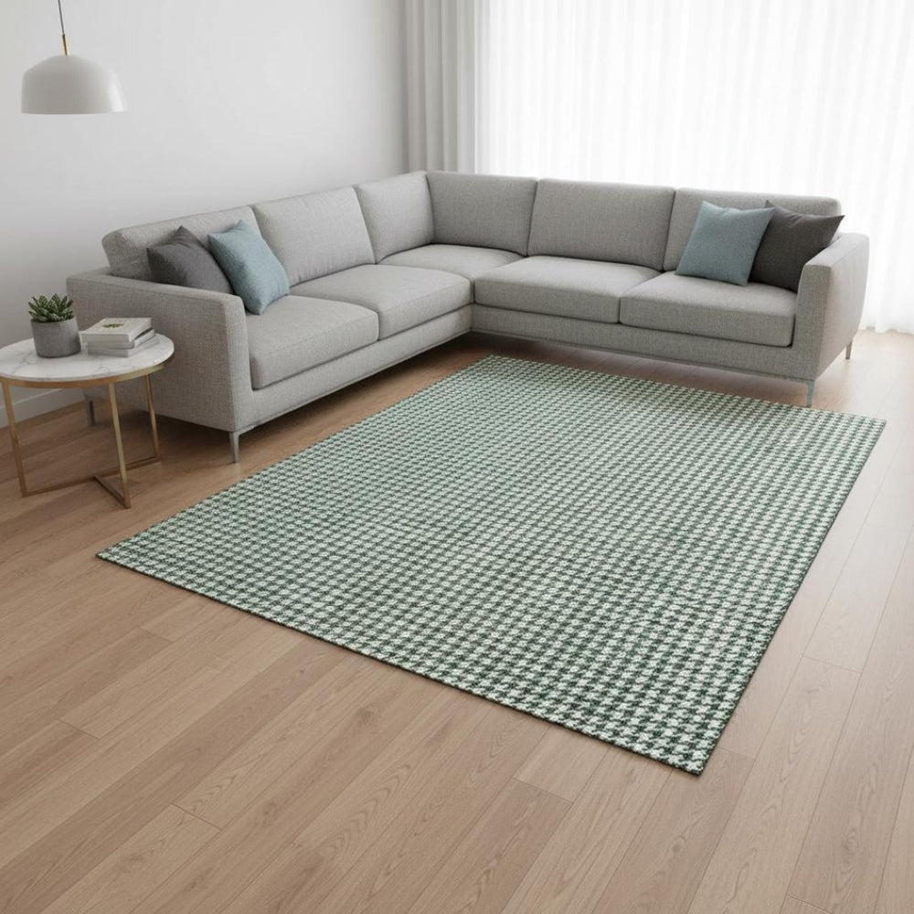 HomeRoots 10' X 14' Green And White Houndstooth Area Rug - Stylish, Washable, UV-Protected for Family Living 645151