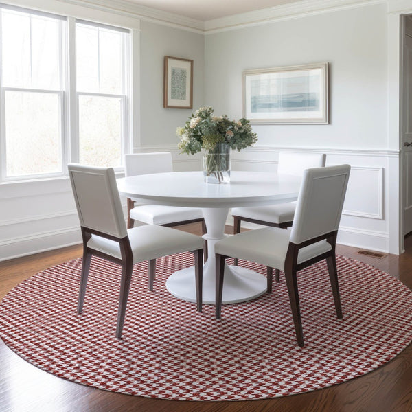 HomeRoots 8' Red and White Houndstooth Washable Round Rug - Durable, Stylish, UV Protected for High Traffic Areas 645154