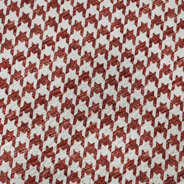 HomeRoots 8' Red and White Houndstooth Washable Round Rug - Durable, Stylish, UV Protected for High Traffic Areas 645154