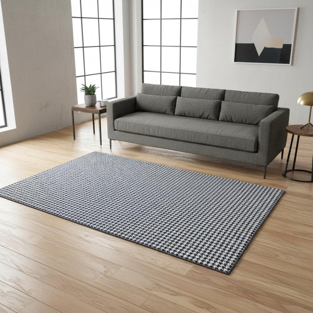 HomeRoots 5' X 8' Stylish Navy Blue & White Houndstooth Area Rug - Washable, UV-Protected for Busy Homes 645159