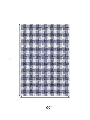 HomeRoots 5' X 8' Stylish Navy Blue & White Houndstooth Area Rug - Washable, UV-Protected for Busy Homes 645159