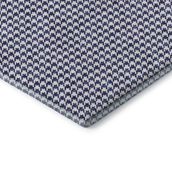 HomeRoots 8' Navy Blue Houndstooth Round Rug – Washable, UV Protected, Durable & Stylish for Any Space! 645160