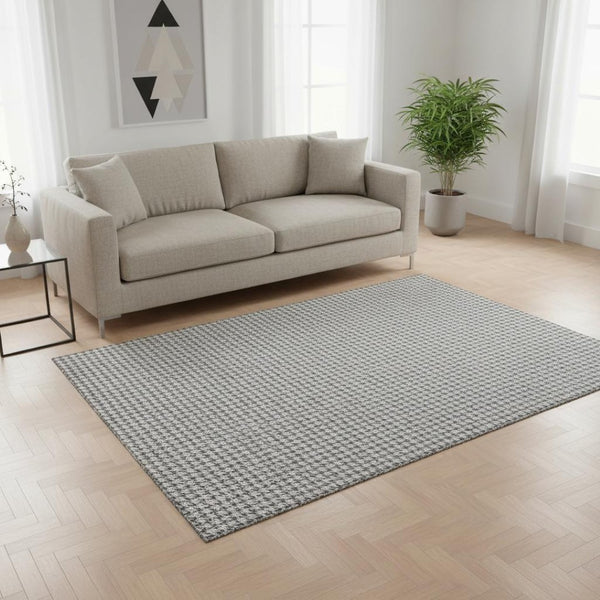 HomeRoots 5' X 8' Washable Gray and Ivory Houndstooth Area Rug with UV Protection – Durable, Stylish, and Family-Friendly! 645165